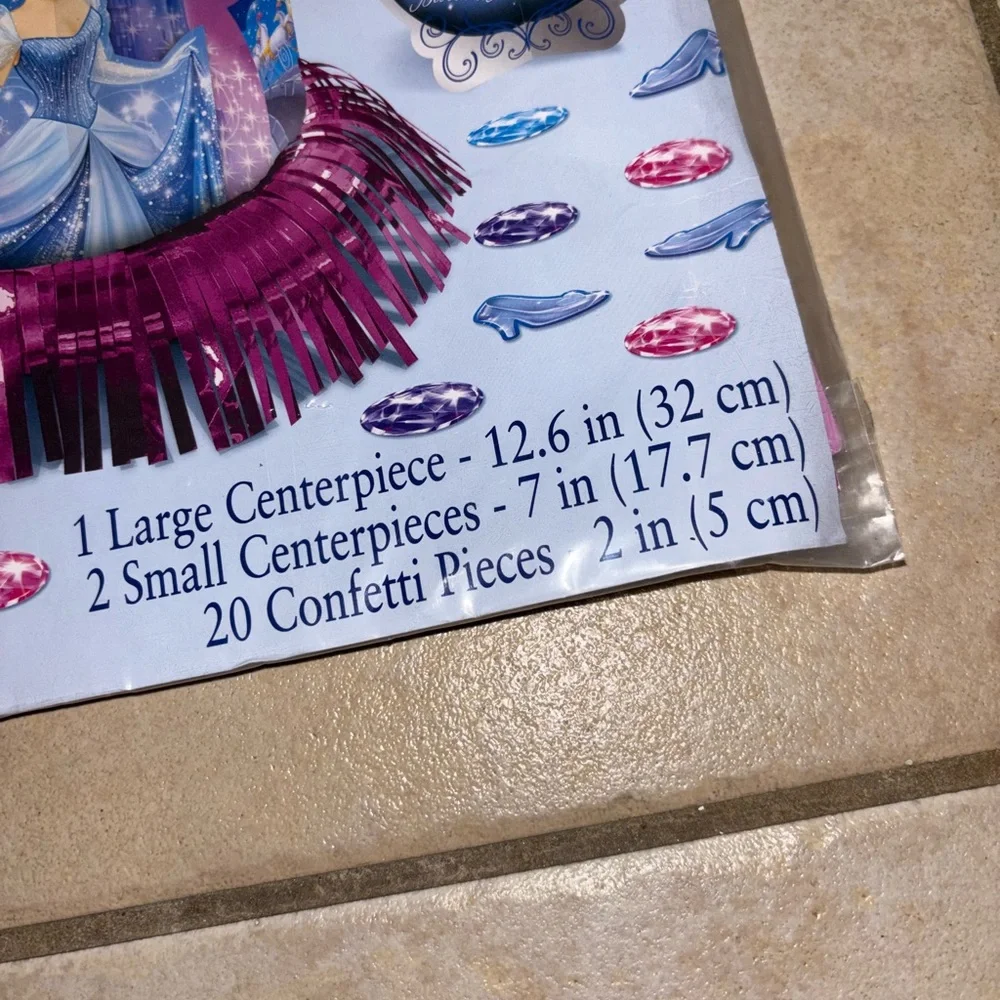Cinderella Birthday Party Centerpieces and Confetti Table Decorations